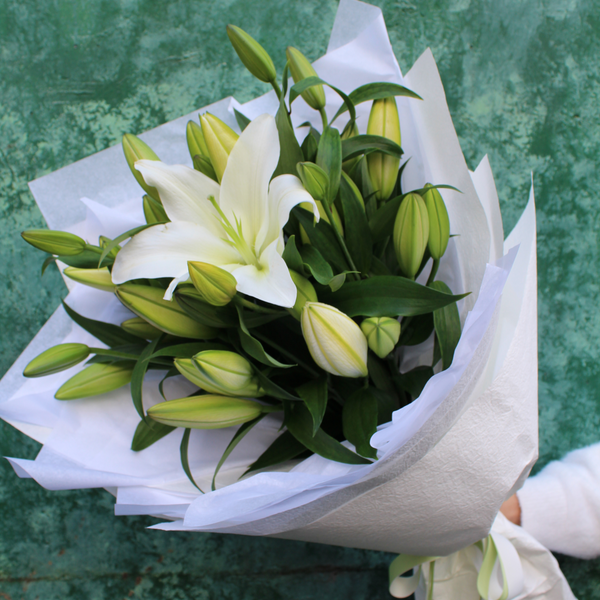 Oriental Lilies En Masse