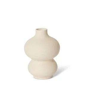 Amara Vase Cream 11 x 11 x15